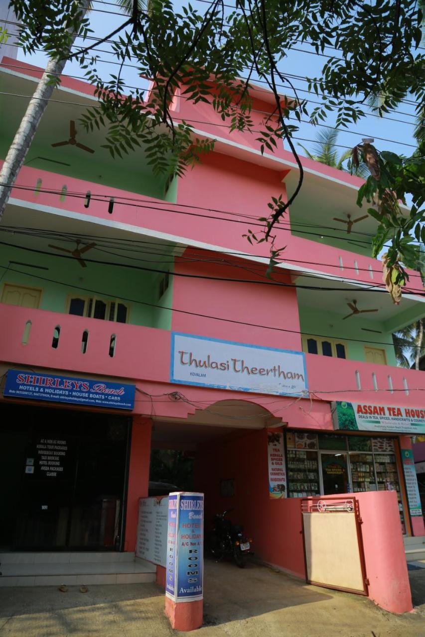 Shirleys Beach Hotel Kovalam Exteriör bild
