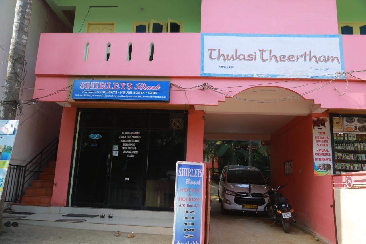 Shirleys Beach Hotel Kovalam Exteriör bild